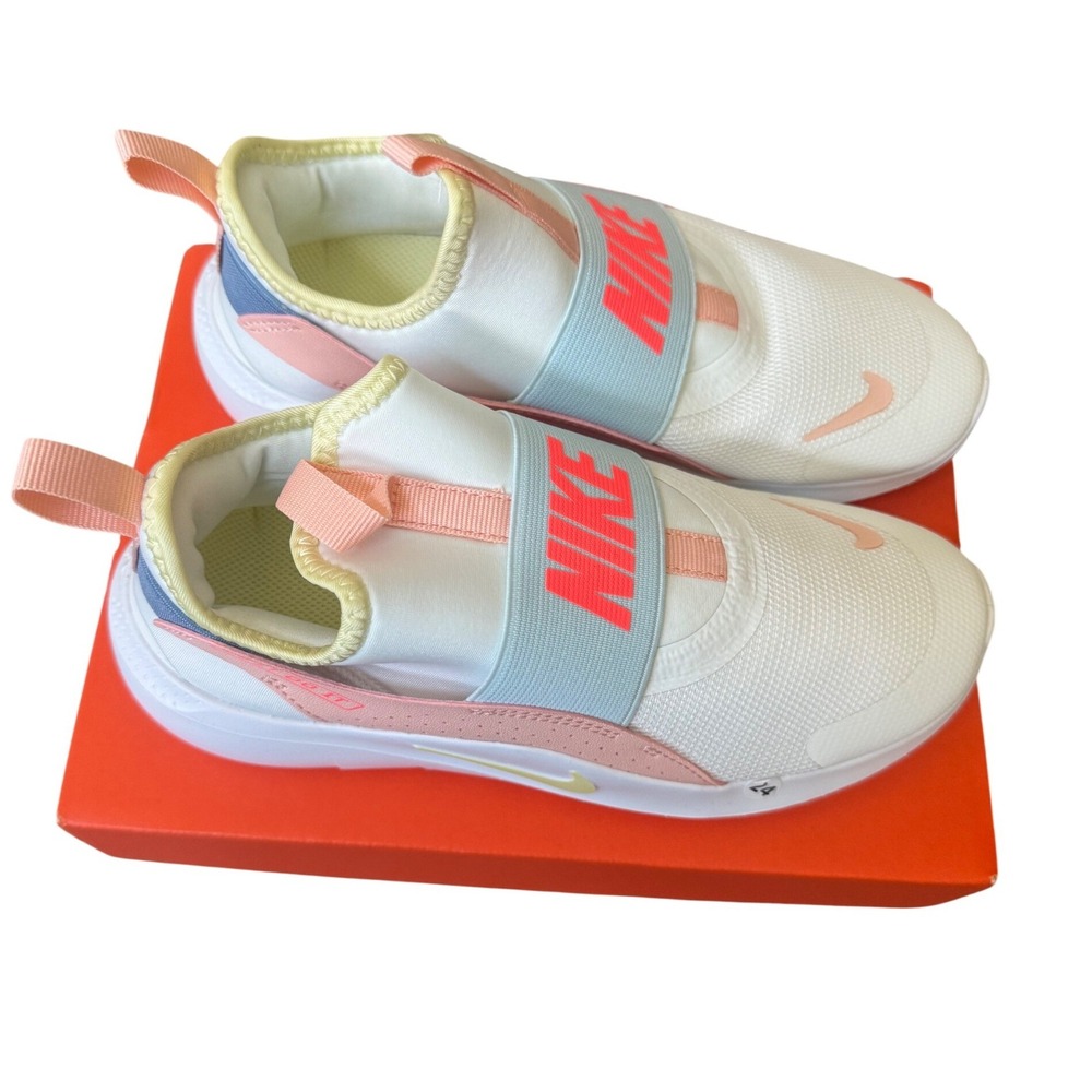 Nike‎ Flex Runner Girls Youth Tennis Shoes Size 3 Slip On White Pink Swoosh NEW